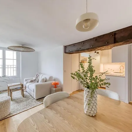 Luxury Le Marais Apartment *